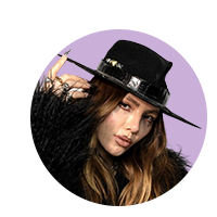 Larisa Love
